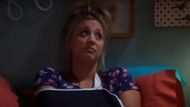 Penny requests Sheldon to sing "Soft Kitty" | Image source: Netflix